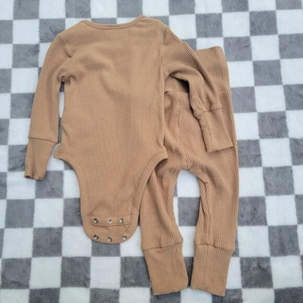 Old Navy Brown Cotton Ribbed Bodysuit & Pants 2 Piece Set Size‎ 6-9m Baby Boys
